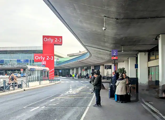 Orlybusshållplats vid Orly flygplats