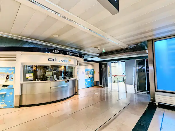 Banco Orlyval al Terminal 4
